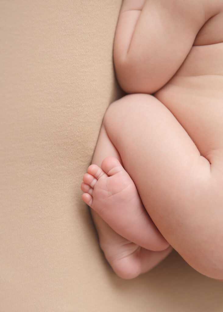 二代试管代生电话短方案的主要适应症是卵巢低反应人群吗